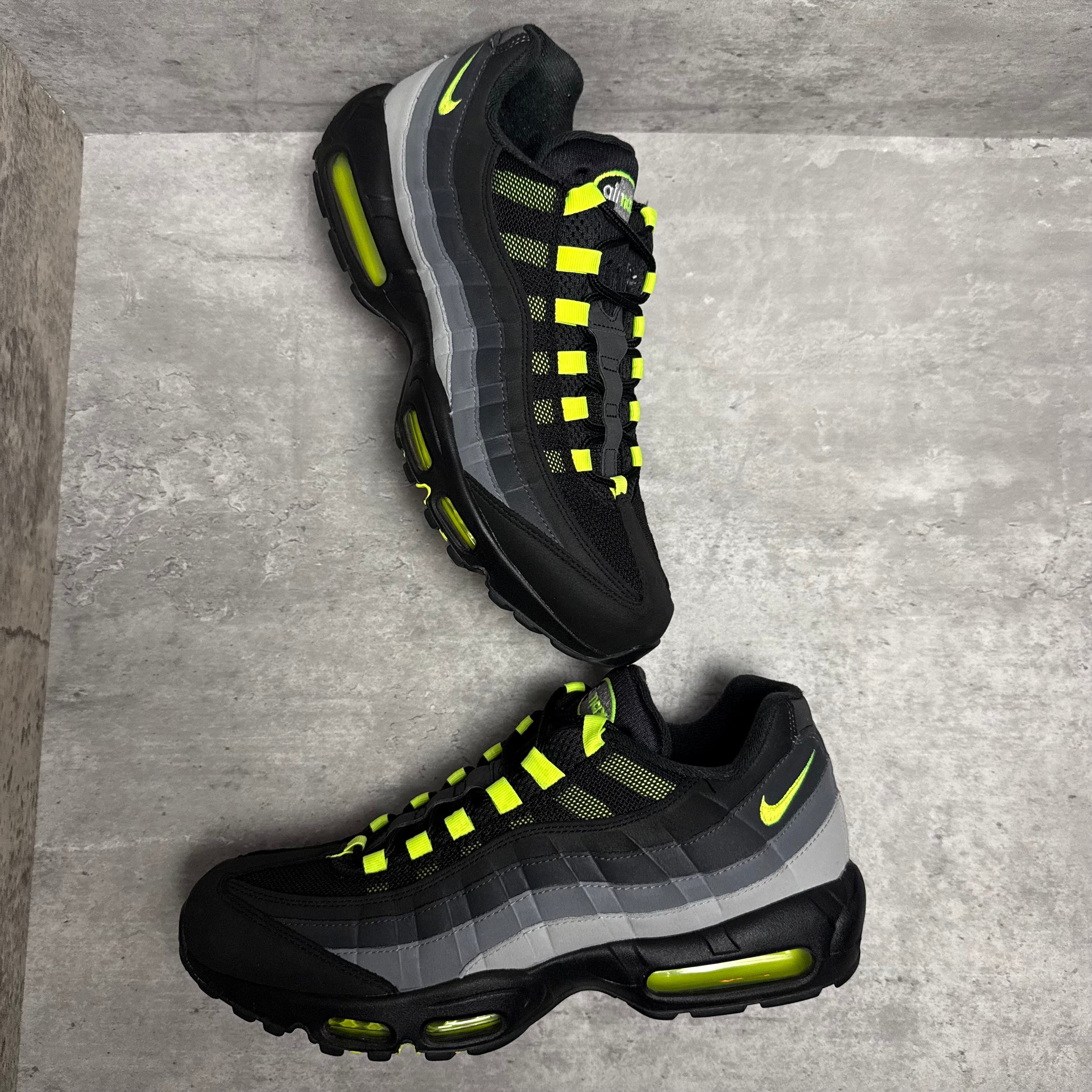 Nike Airmax 95 Reverse Neon - Cheshire Creps