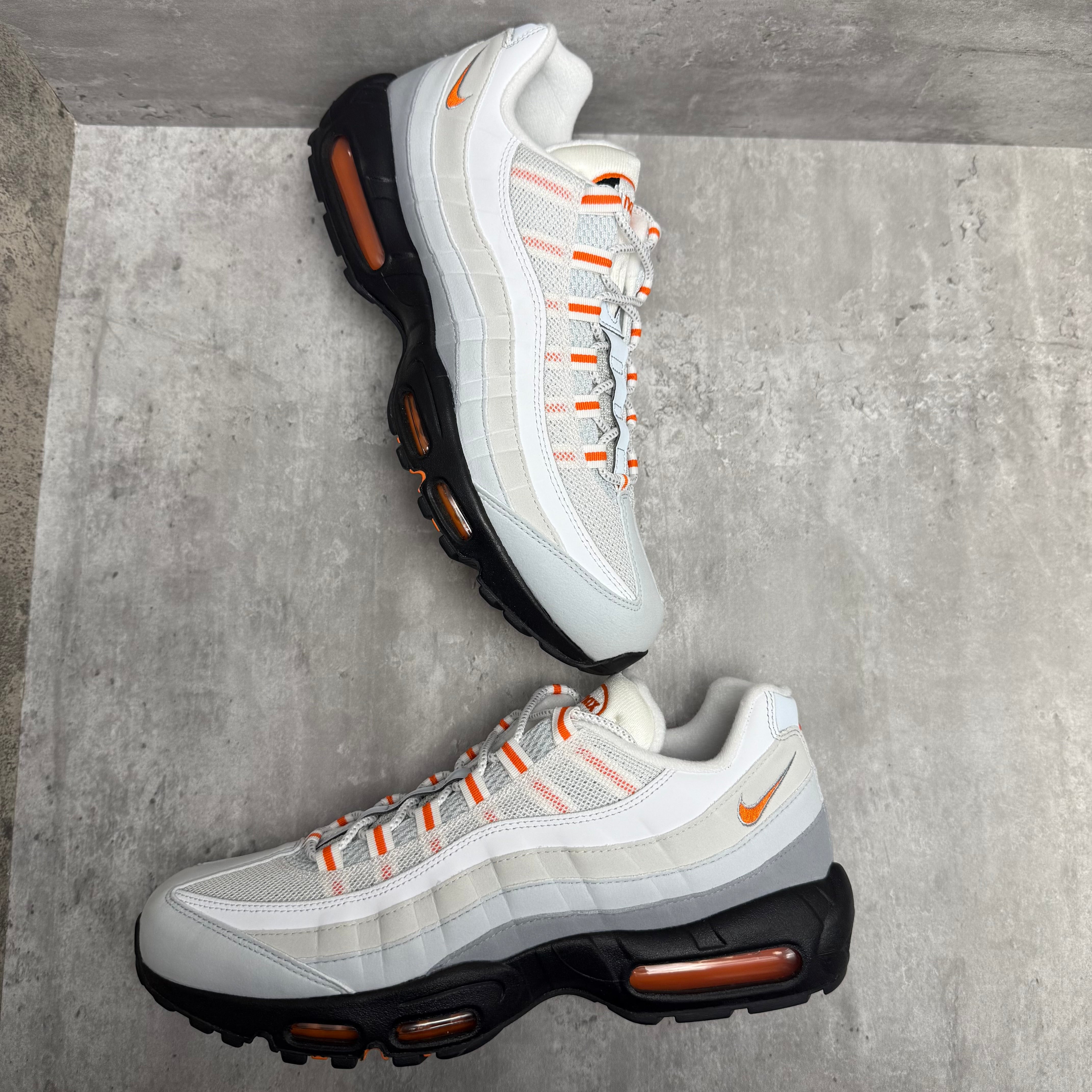 Nike Airmax 95 Safety Orange - Cheshire Creps 