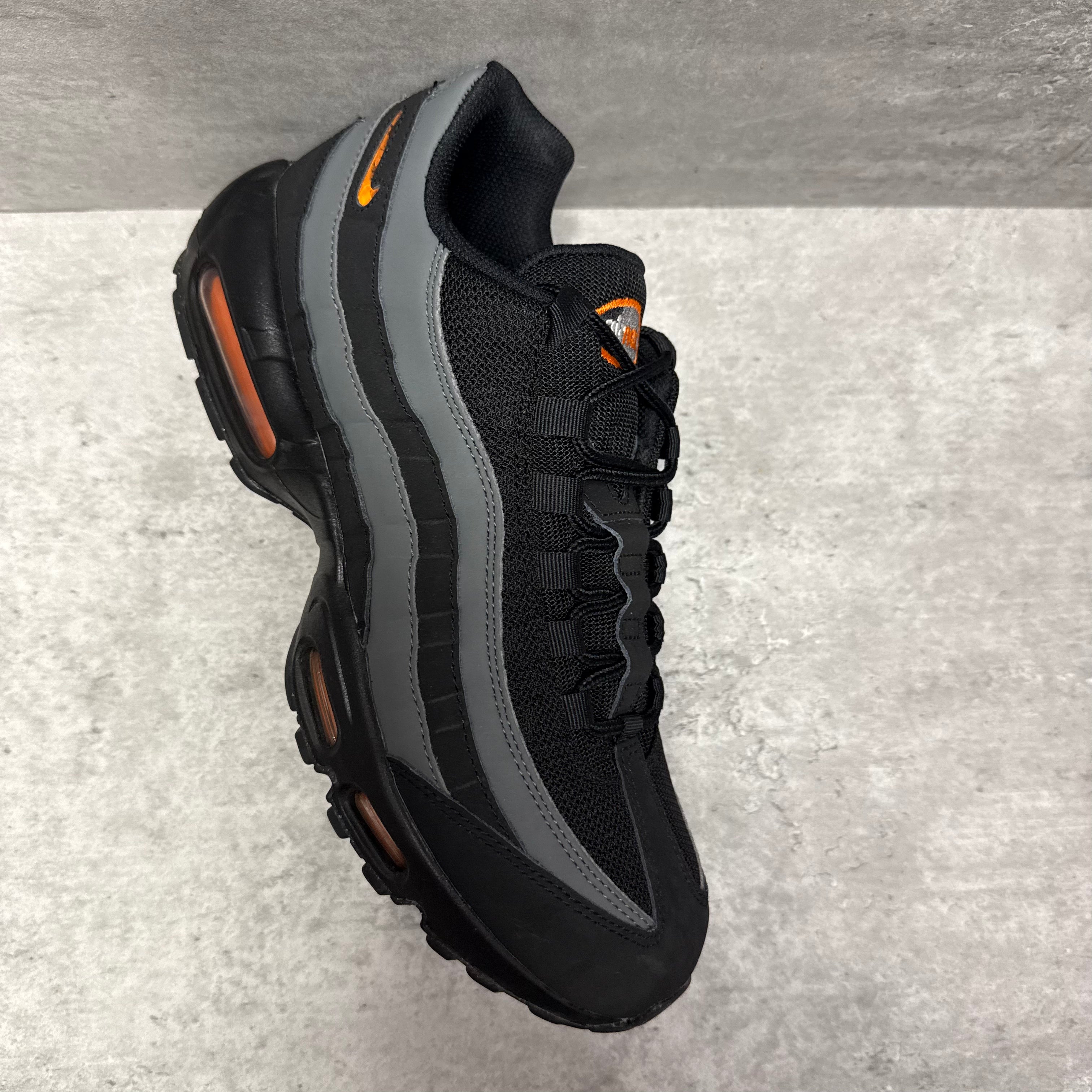 Nike Airmax 95 Safety Orange - Cheshire Creps 