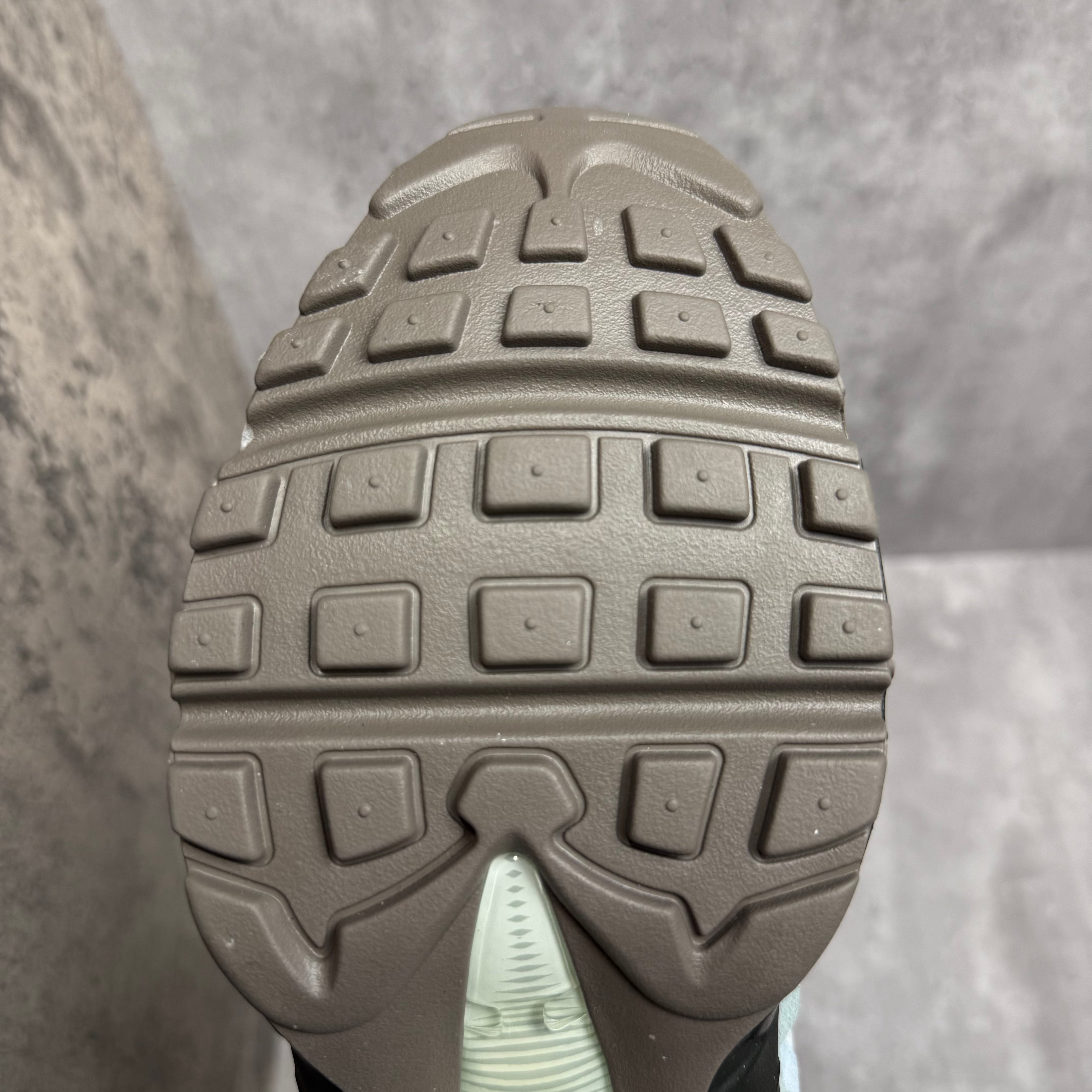 Nike Airmax 95 Sequoia - Cheshire Creps 