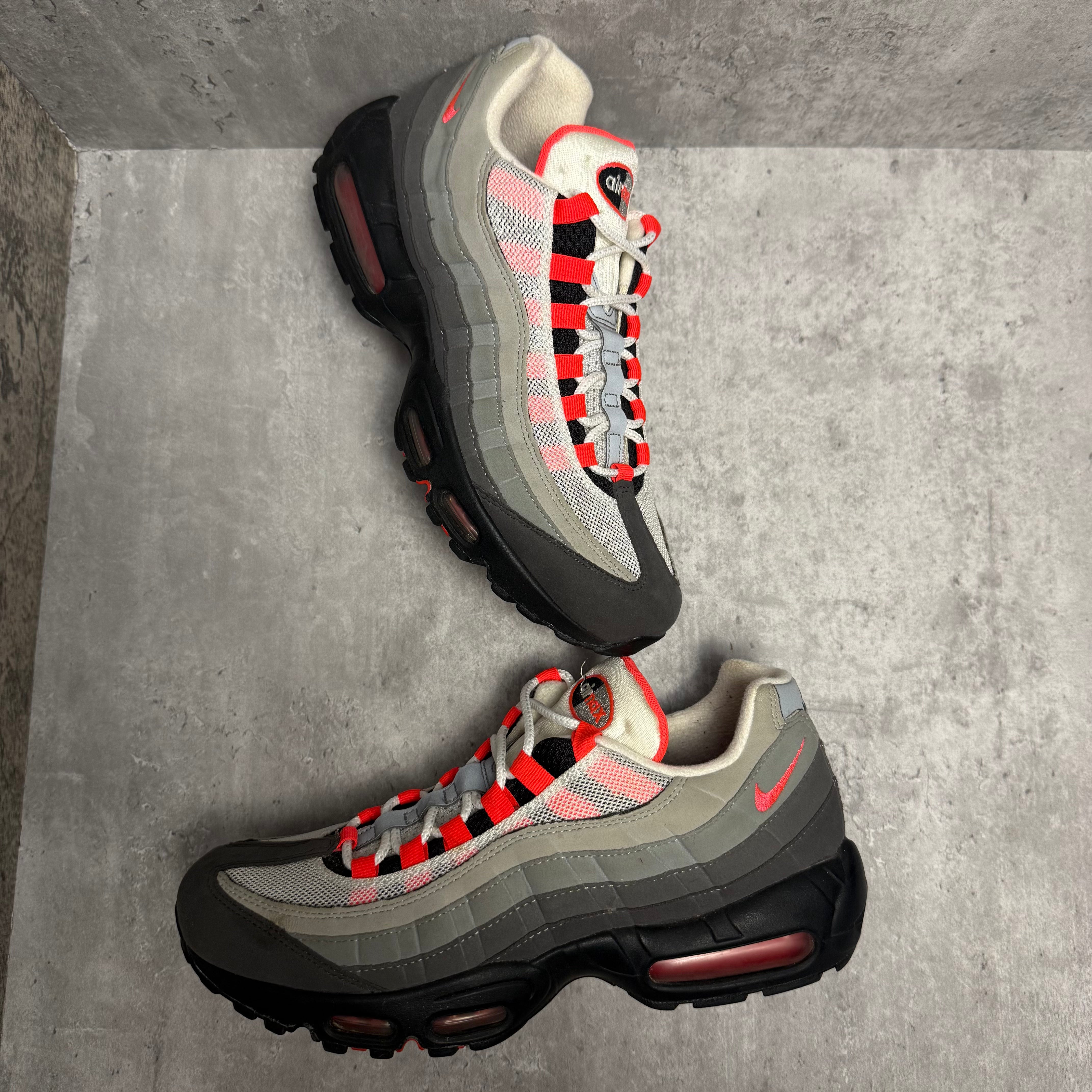 Nike Airmax 95 Solar Red - Cheshire Creps