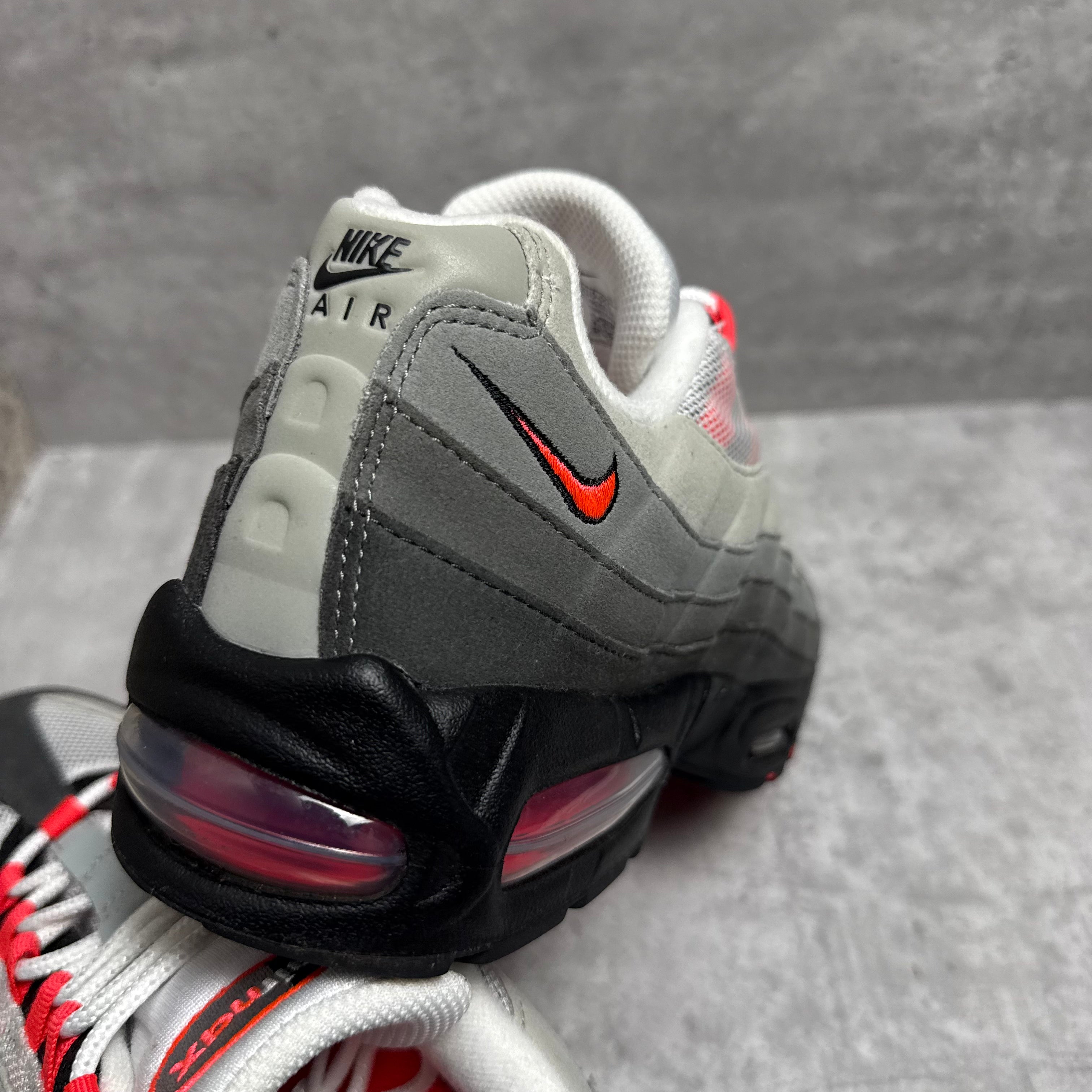Nike Airmax 95 Solar Red - Cheshire Creps