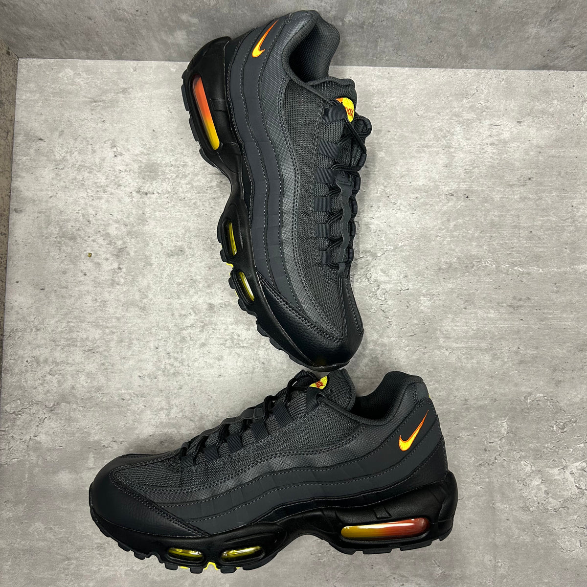 Nike Airmax 95 Sunset Gradient | FZ4626-001 Nike Airmax 95 Sunset Gradient | FZ4626-001