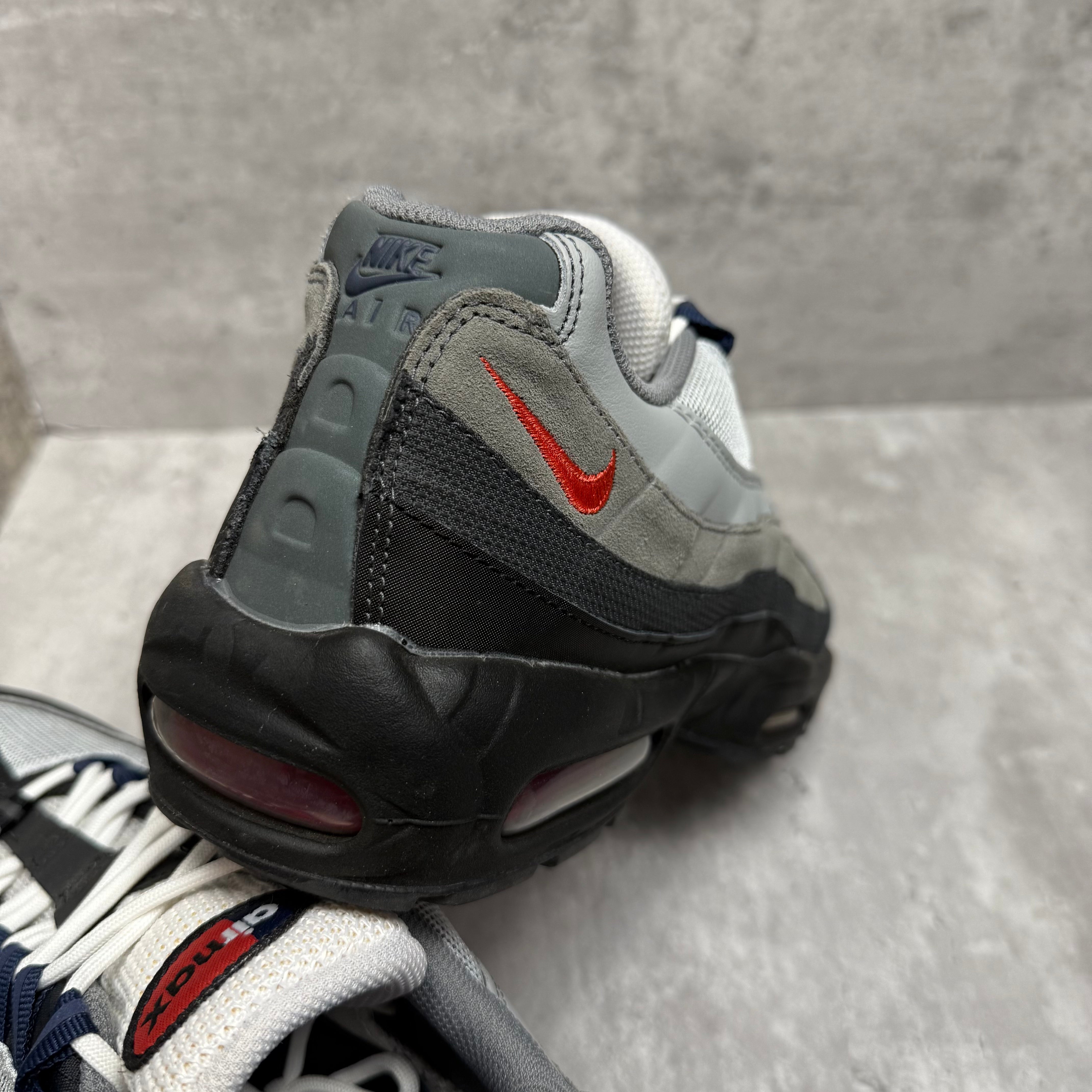 Nike Airmax 95 Track Red - Cheshire Creps 