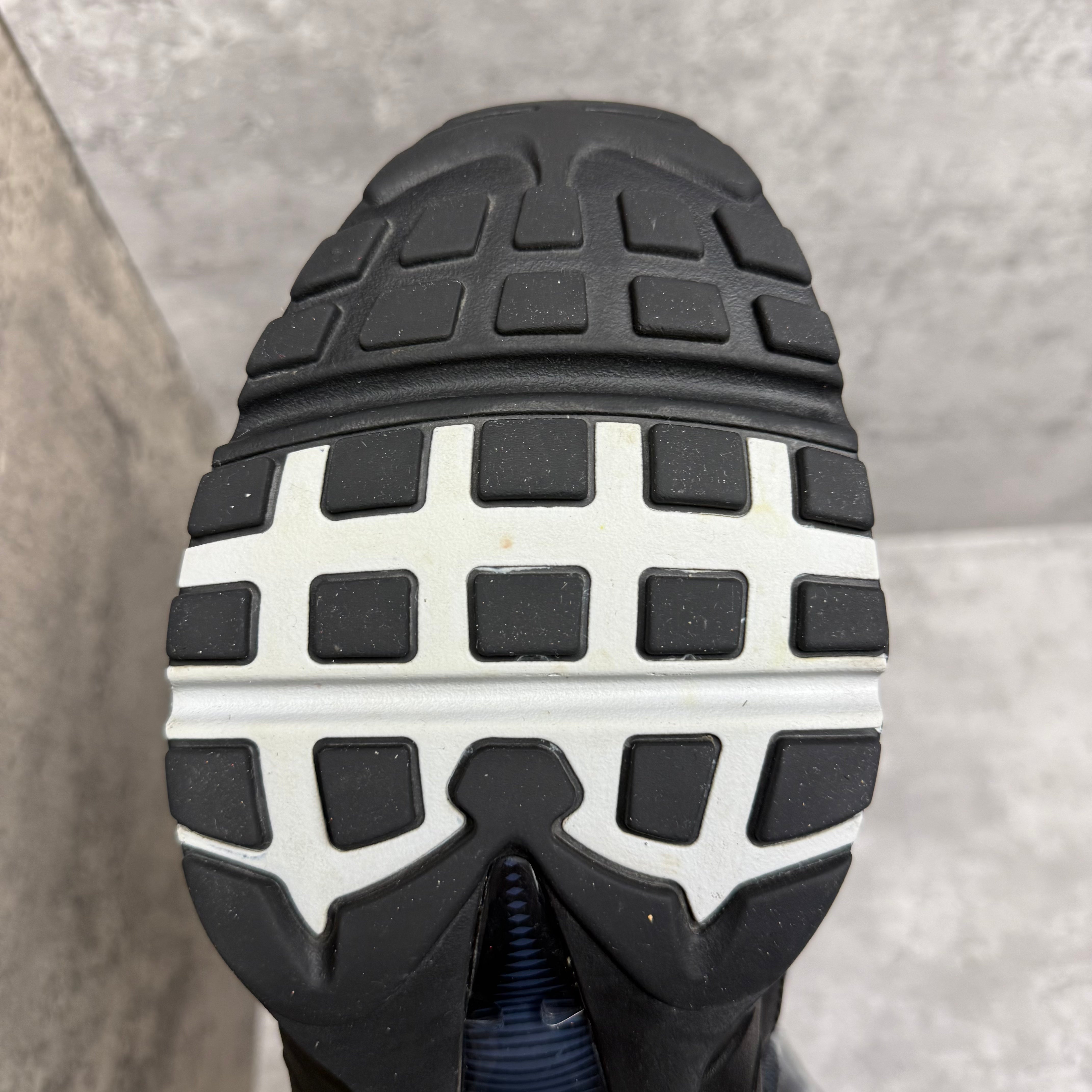 Nike Airmax 95 Track Red - Cheshire Creps 