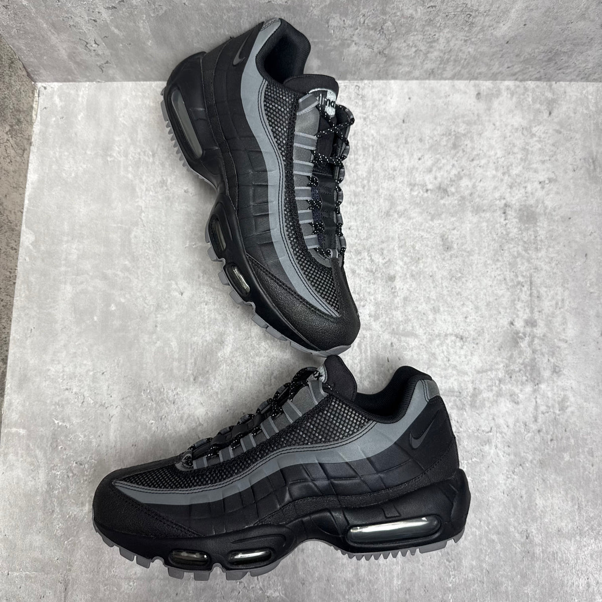 Nike-Airmax-95-Utility-Black- 