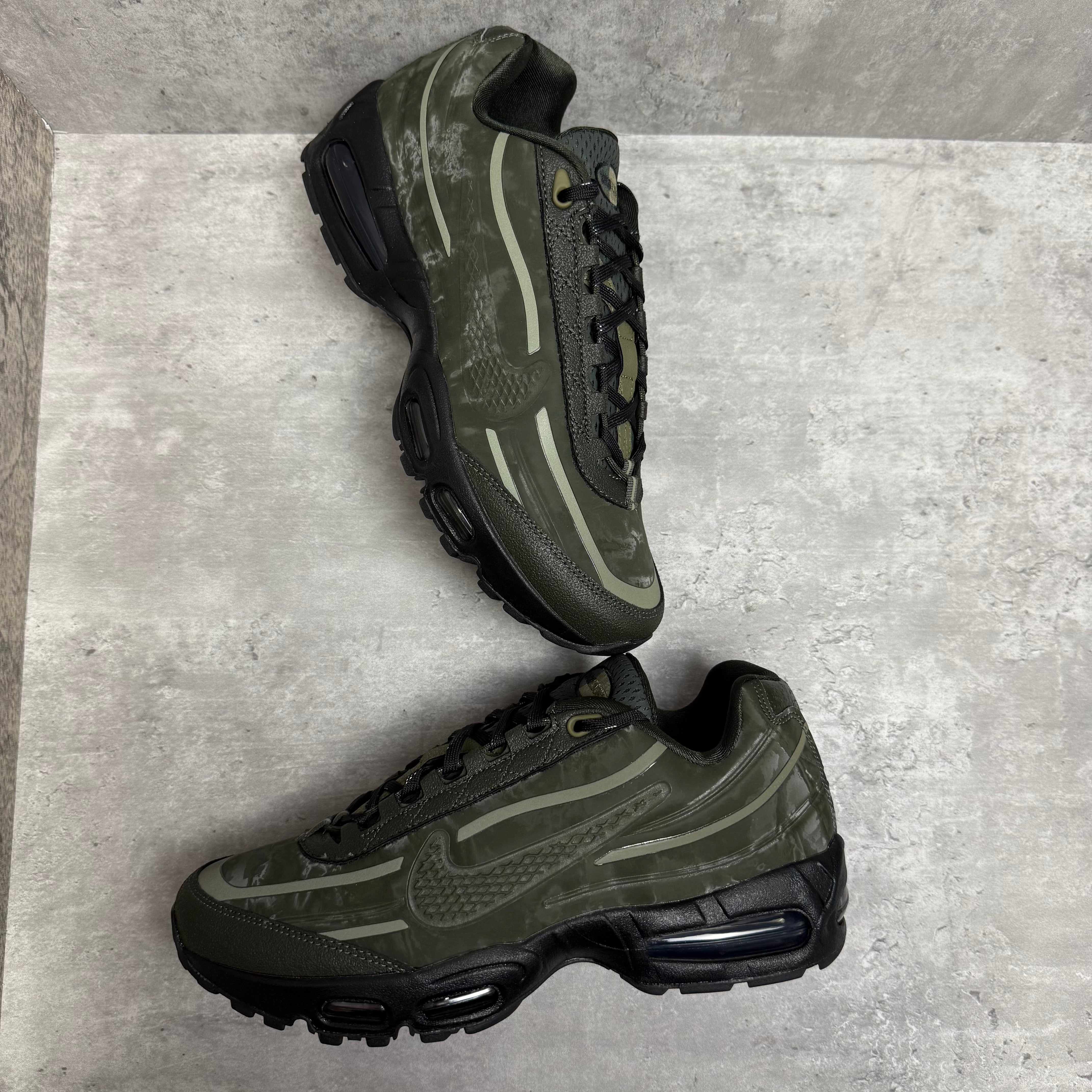 Nike x WORKSOUT Air Max 95 Sequoia HQ0263-300