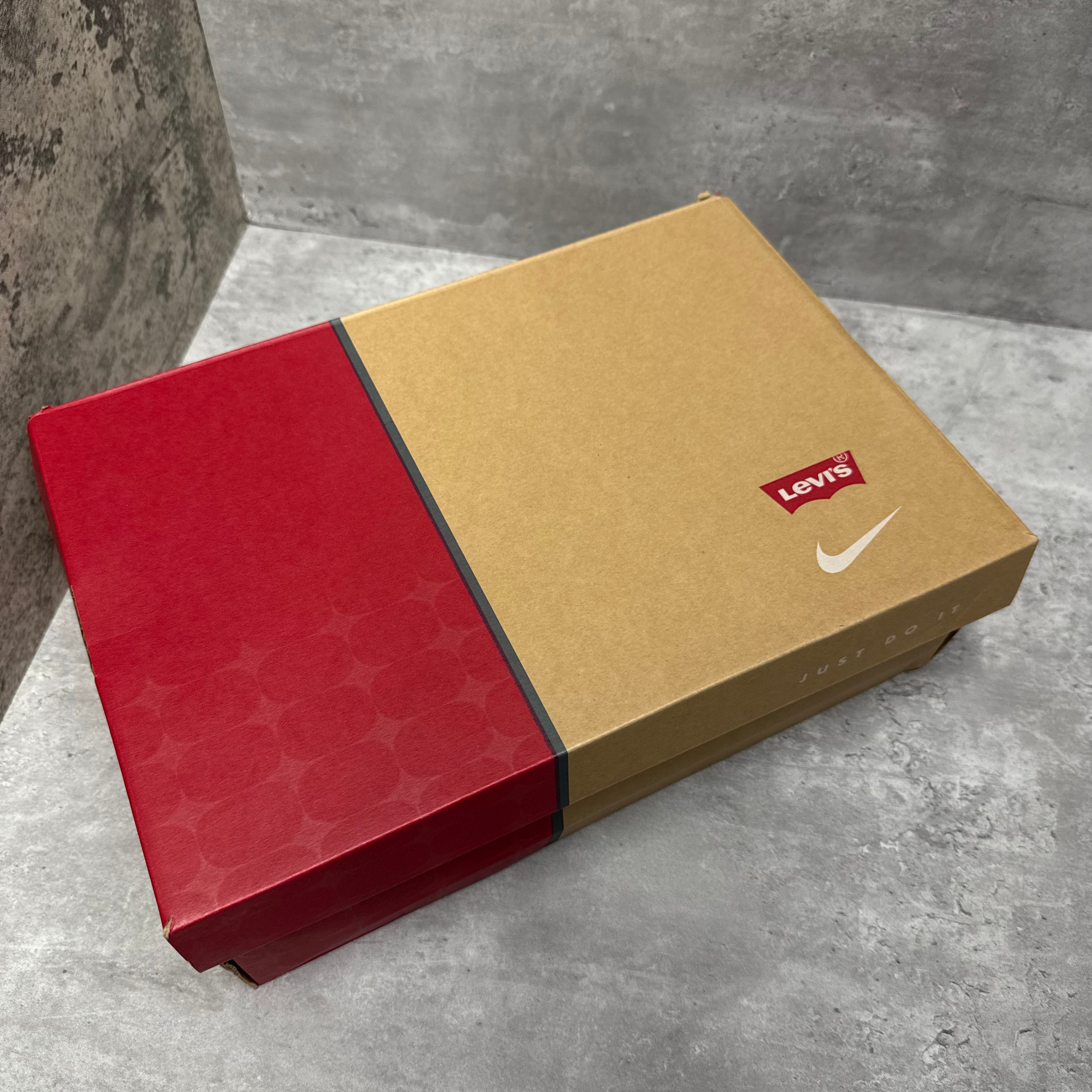 Nike Airmax 95 x Levi's Light Orewood