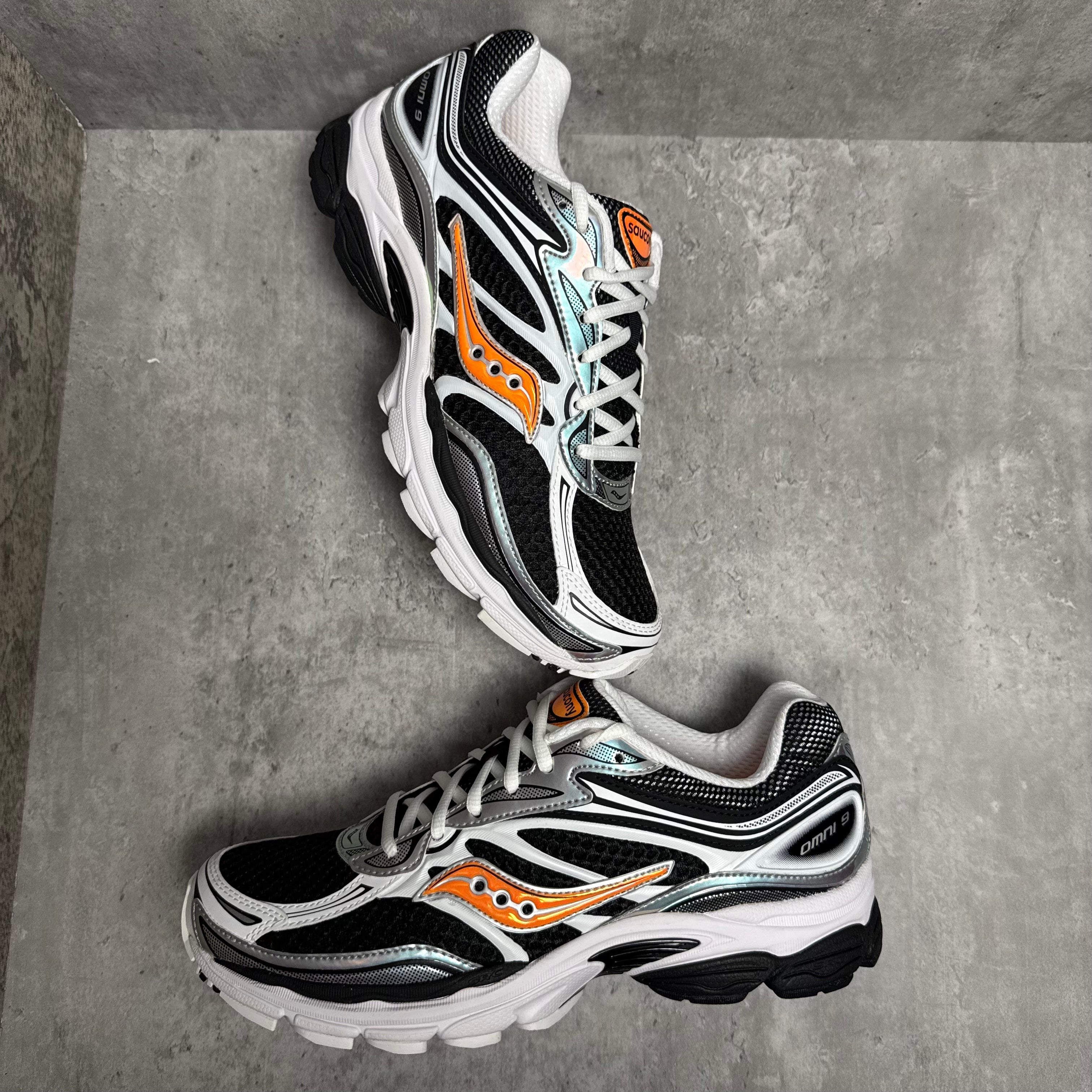 Saucony Pro Grid Omni 9 Black Orange - Cheshire Creps