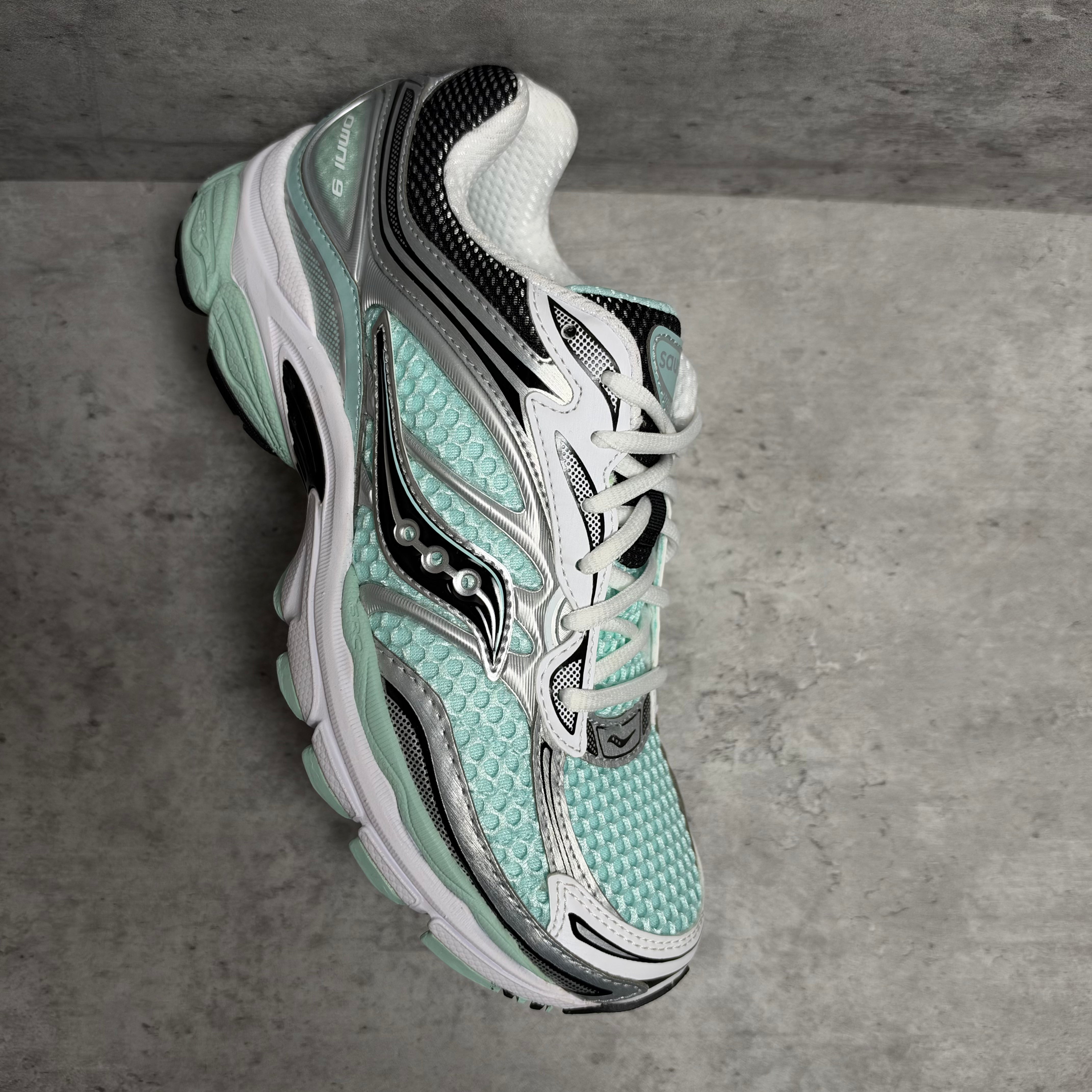 Saucony Pro Grid Omni 9 'Fair Aqua' - Cheshire Creps