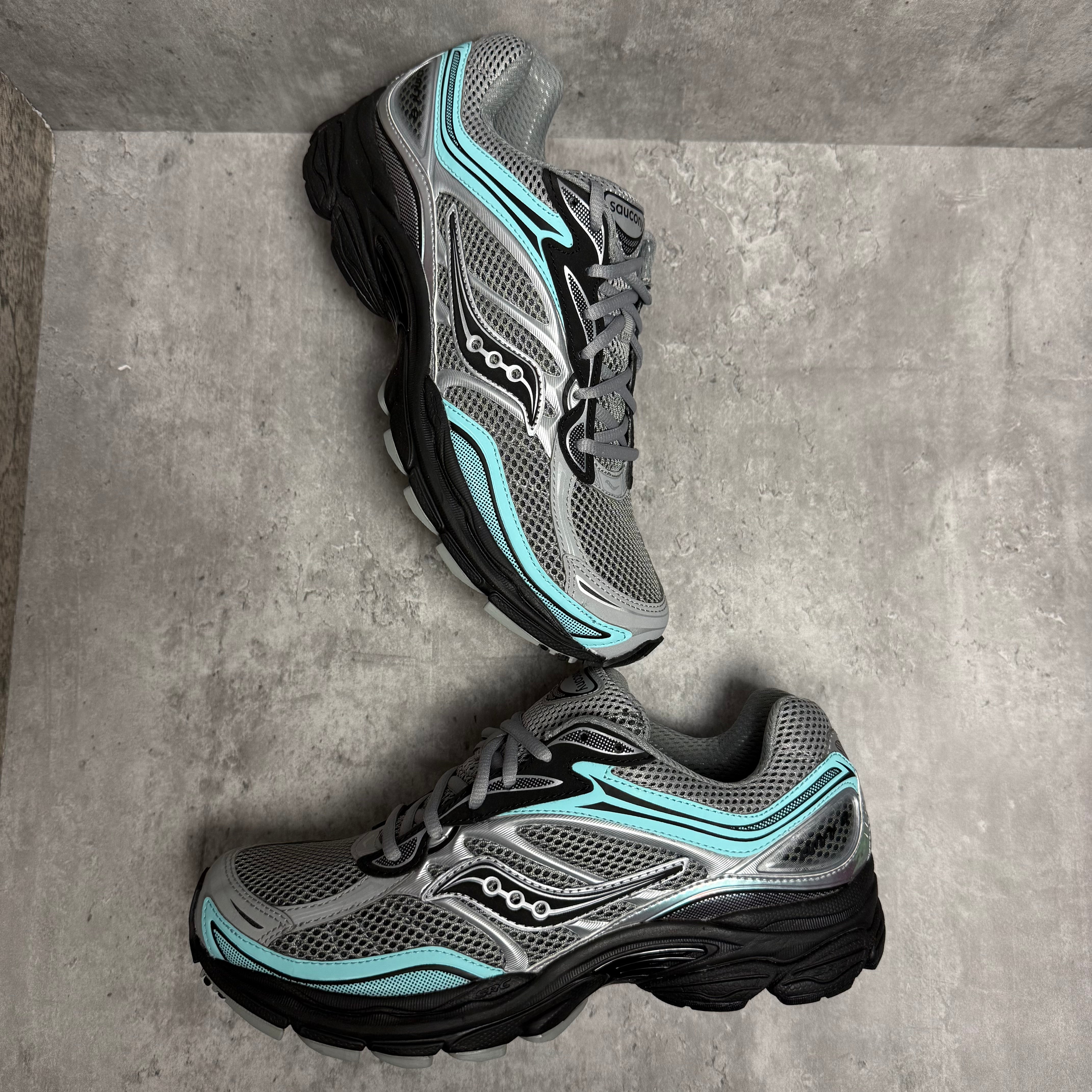 Saucony Pro Grid Omni 9 Fossil Splash - Cheshire Creps