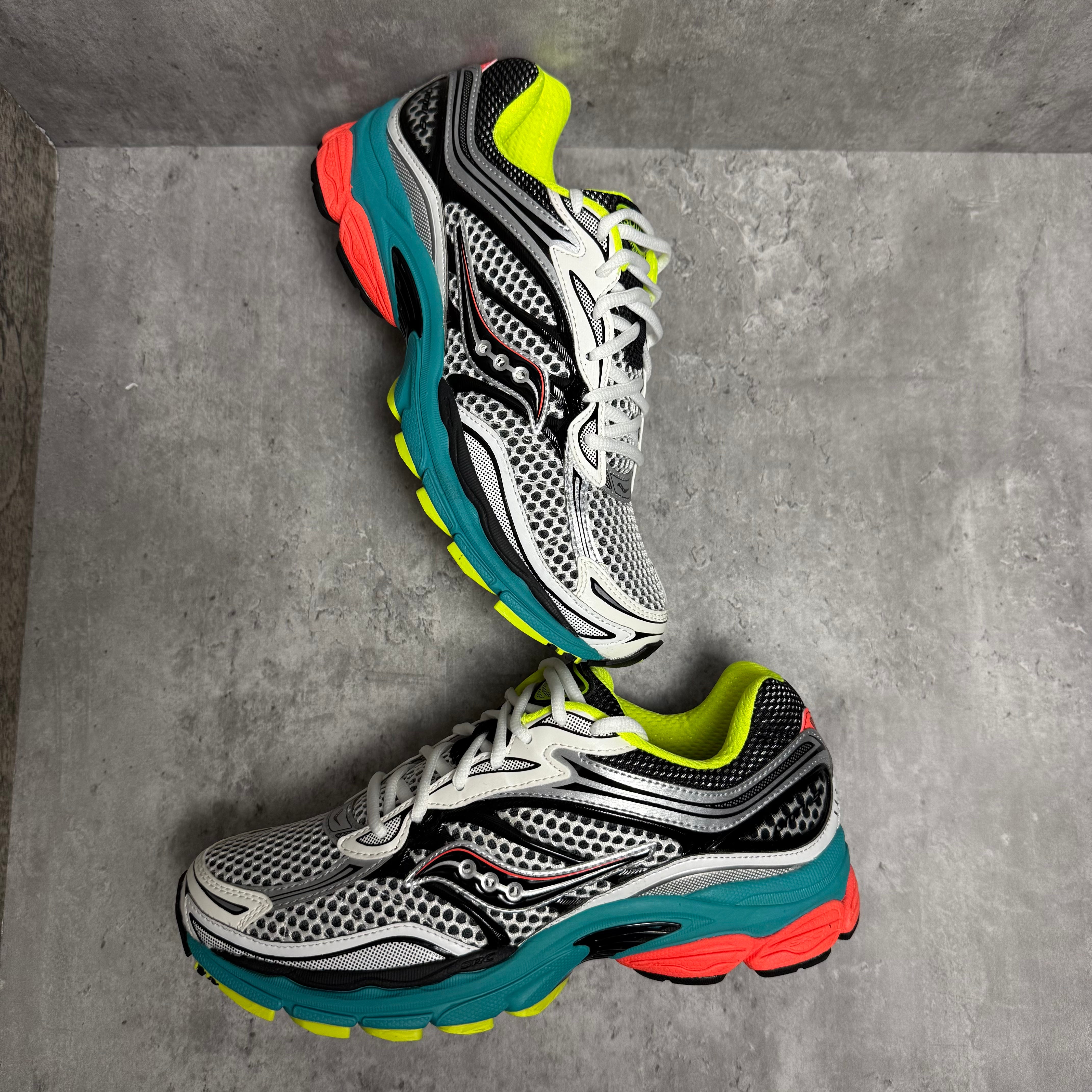 Saucony Pro Grid Omni 9 Mutant - Cheshire Creps