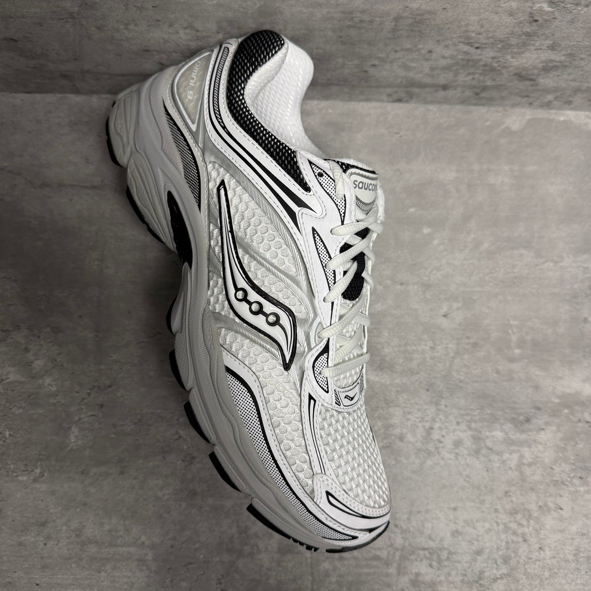 Saucony Pro Grid Omni 9 White Cadet - Cheshire Creps
